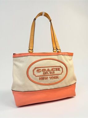 🍑 Coach Hampton Weekend Tote 19395 – Coral Leather & Canvas